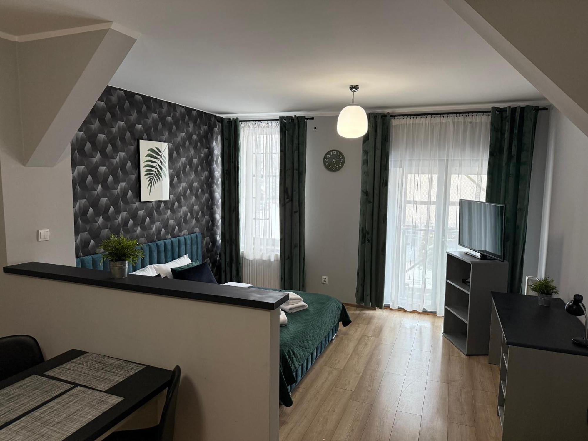 H-T-L Apartamenty Junior Nowa Sol Exterior foto